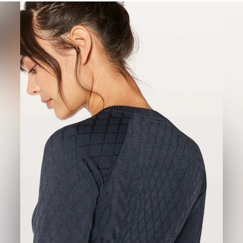 Lululemon Rest Less Long sleeves Midnight Navy Top Size 4/6